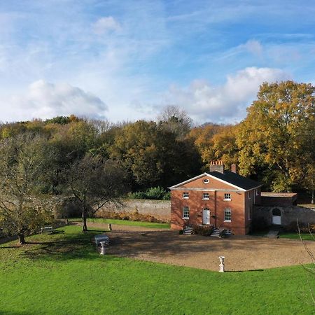 The Walled Garden At Woodhall Estate Hertford Exterior photo