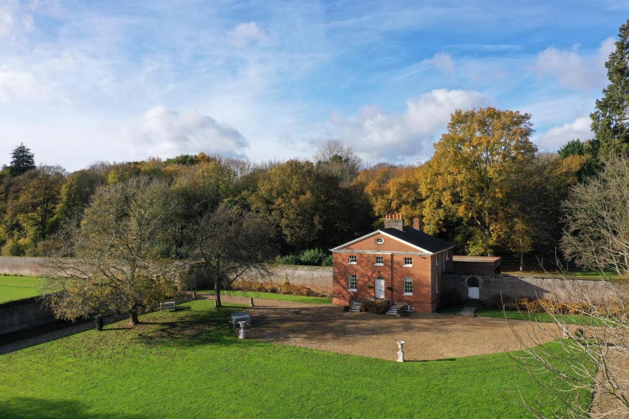 The Walled Garden At Woodhall Estate Hertford Exterior photo